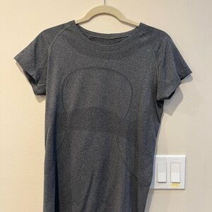 Lululemon Swiftly Tech Gray Women's Top